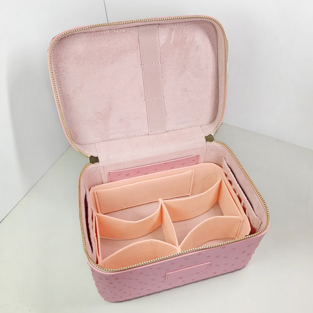 Bolsa de Maquiagem de Luxo em  - Luxury Skincare Women avaliação e preço